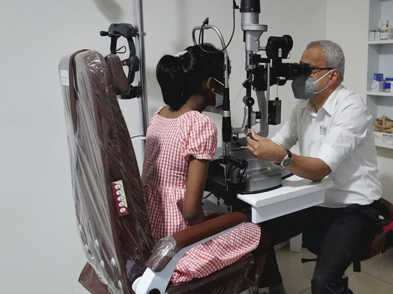 The Importance of Regular Eye Check-Ups: Expert Advice from Zamindar Microsurgical Eye Centre